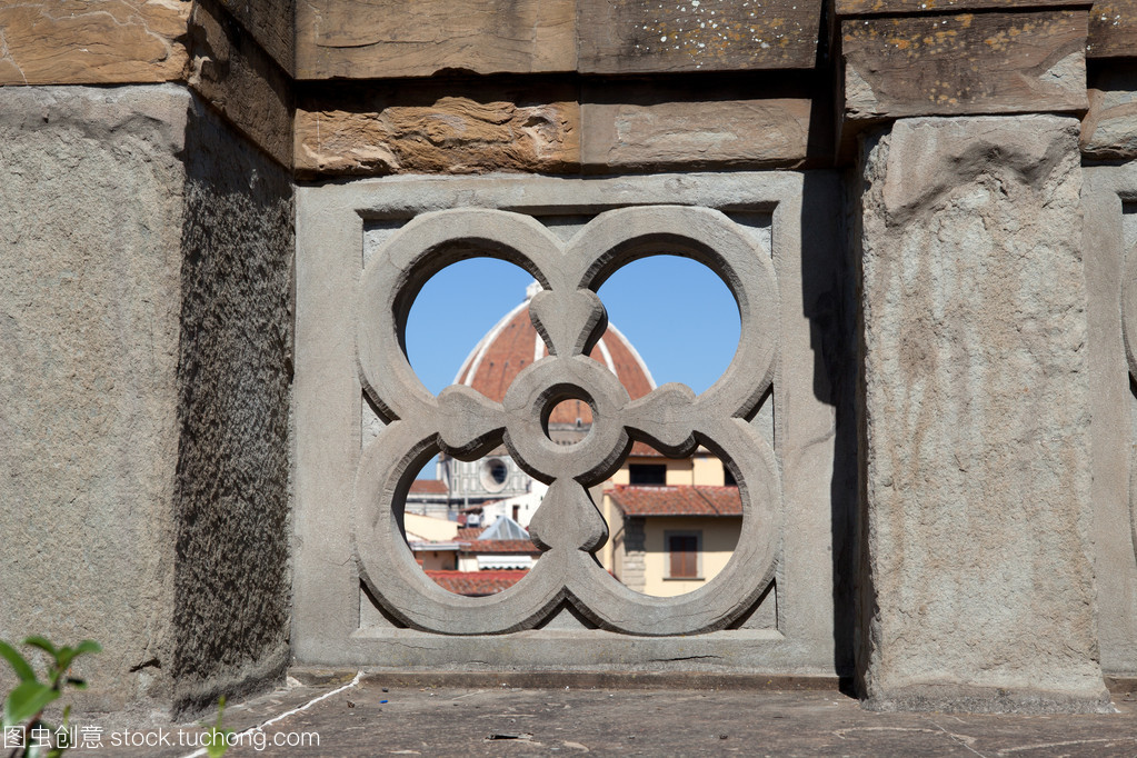 佛罗伦萨-窗饰画廊 uffizii 的阳台上,